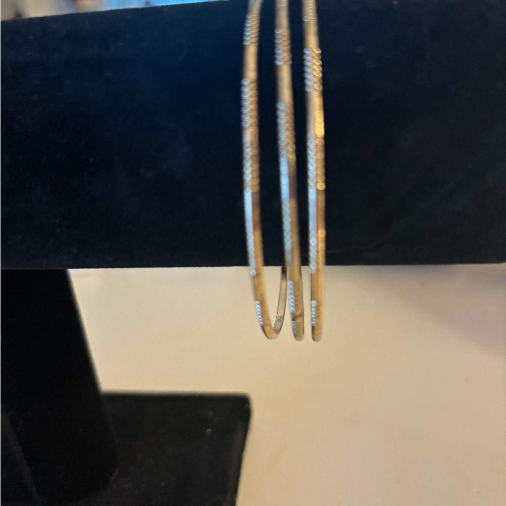 Set of 3 Gold Tone Textured Bangle Bracelets - Picture 8 of 8